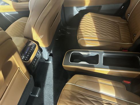 New 2026 INFINITI QX60 Autograph AWD/4WD image 11