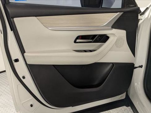 Used 2024 MAZDA CX-90 Plug-In Hybrid w/ Premium Plus image 13