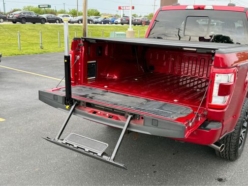 Used 2022 Ford F150 Lariat w/ Max Trailer Tow Package AWD/4WD image 8