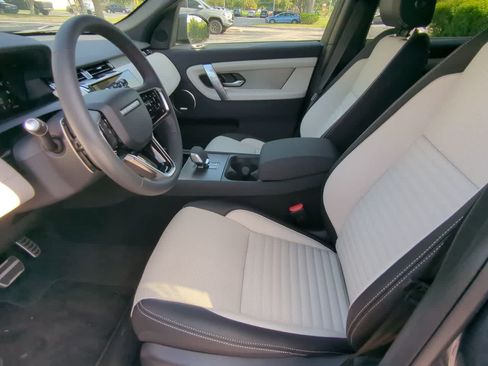 New 2026 Land Rover Discovery Sport Landmark AWD/4WD image 17