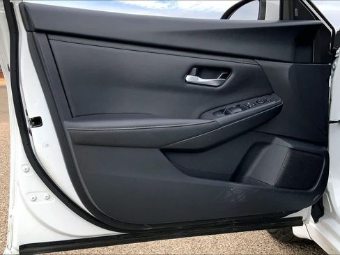 Used 2024 Nissan Sentra SV w/ Trunk Package image 21