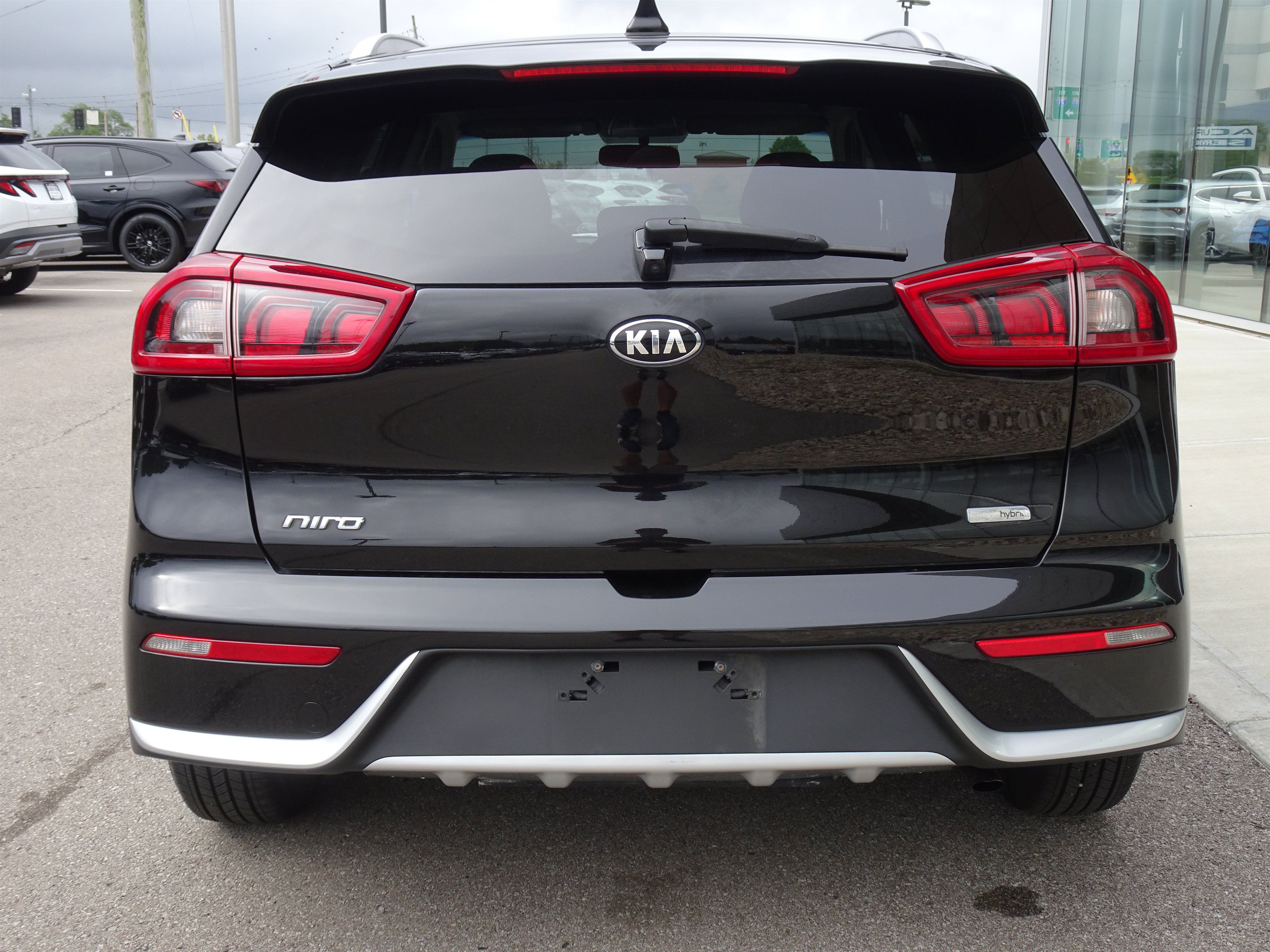 Used 2019 Kia Niro LX FWD image 4