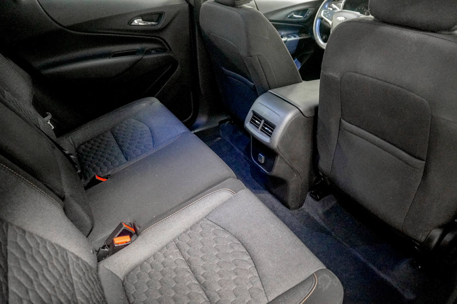 Used 2018 Chevrolet Equinox LT AWD/4WD image 32