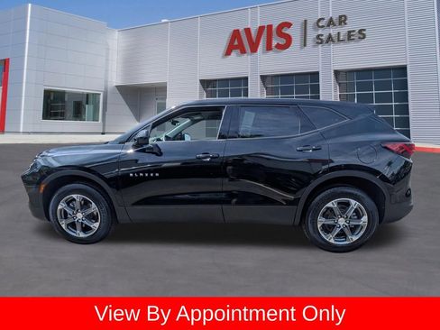 Used 2025 Chevrolet Blazer LT FWD image 11