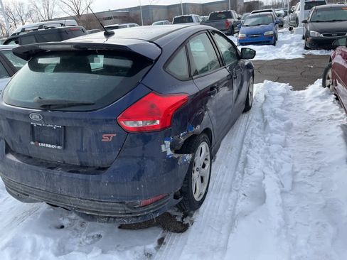 Used 2017 Ford Focus ST image 16