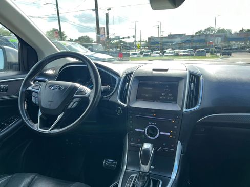 Used 2015 Ford Edge Sport w/ Equipment Group 401A FWD image 13