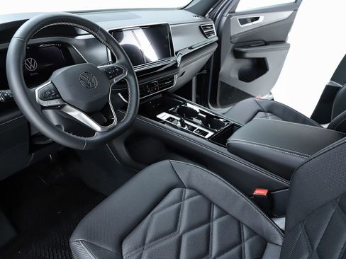 New 2026 Volkswagen Atlas Cross Sport SE image 57