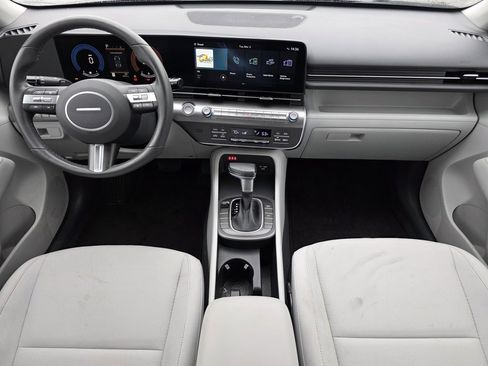 Used 2025 Hyundai Kona SEL image 20