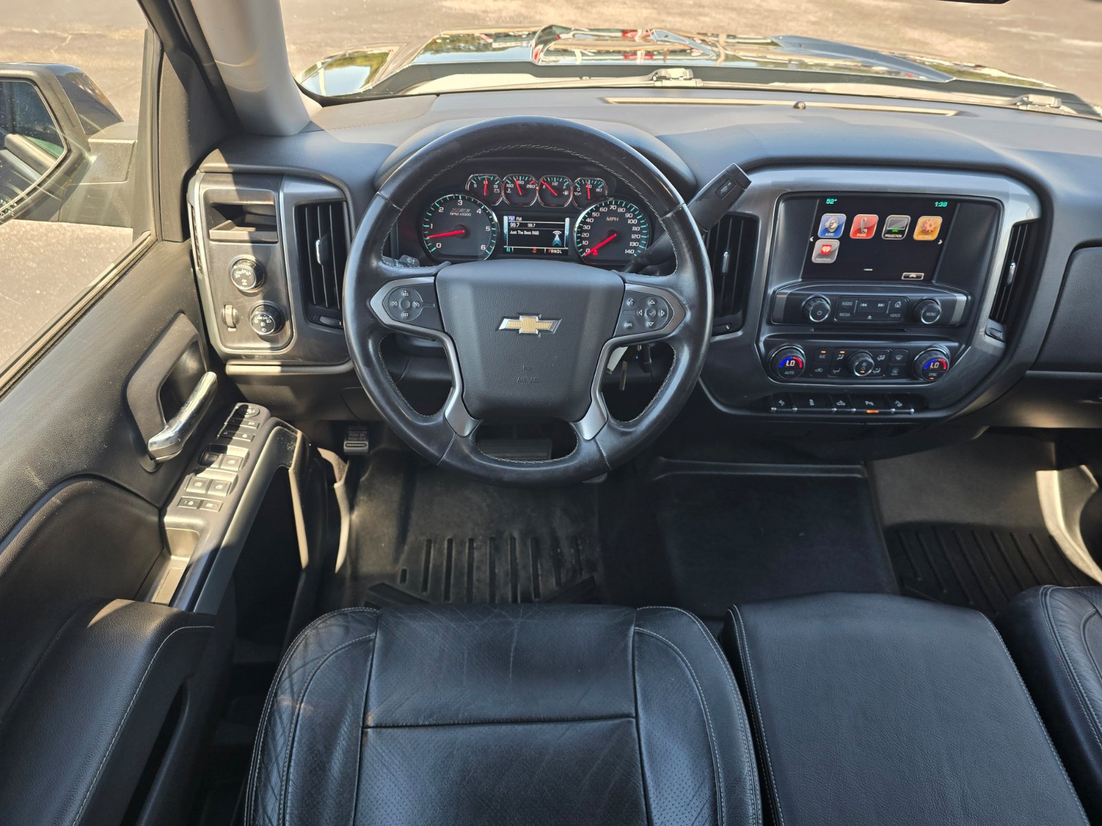 Used 2017 Chevrolet Silverado 1500 LT w/ LT Convenience Package AWD/4WD image 16