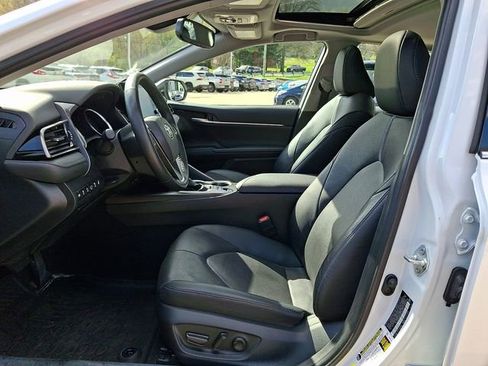 Used 2023 Toyota Camry XLE w/ Navigation Package image 14