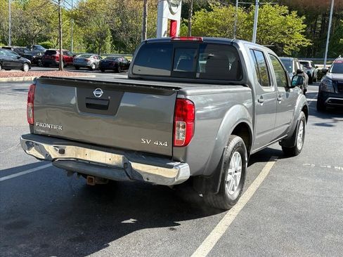 Used 2019 Nissan Frontier SV image 7
