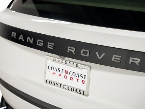 Used 2025 Land Rover Range Rover SE AWD/4WD image 23