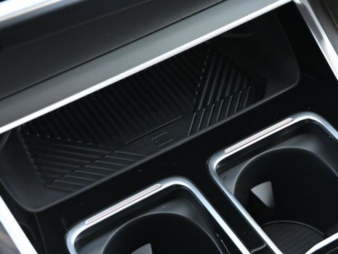 New 2026 BMW i7 xDrive60 w/ Executive Package image 26