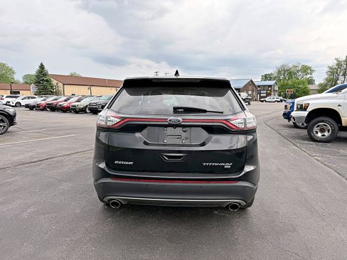 Used 2018 Ford Edge Titanium w/ Equipment Group 301A AWD/4WD image 8