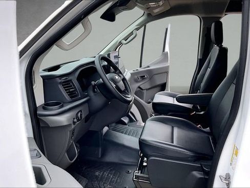 New 2026 Ford Transit 250 Low Roof w/ Load Area Protection Package RWD image 9