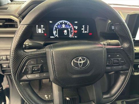 Certified 2024 Toyota Tacoma SR AWD/4WD image 20