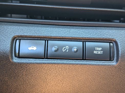 Certified 2024 Nissan Altima 2.5 SR FWD image 31
