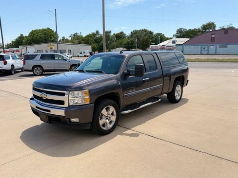 Used 2011 Chevrolet Silverado 1500 LT w/ Regional Value Package RWD image 7