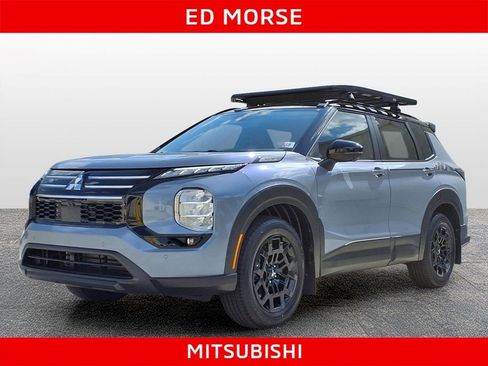 Used 2026 Mitsubishi Outlander AWD image 1