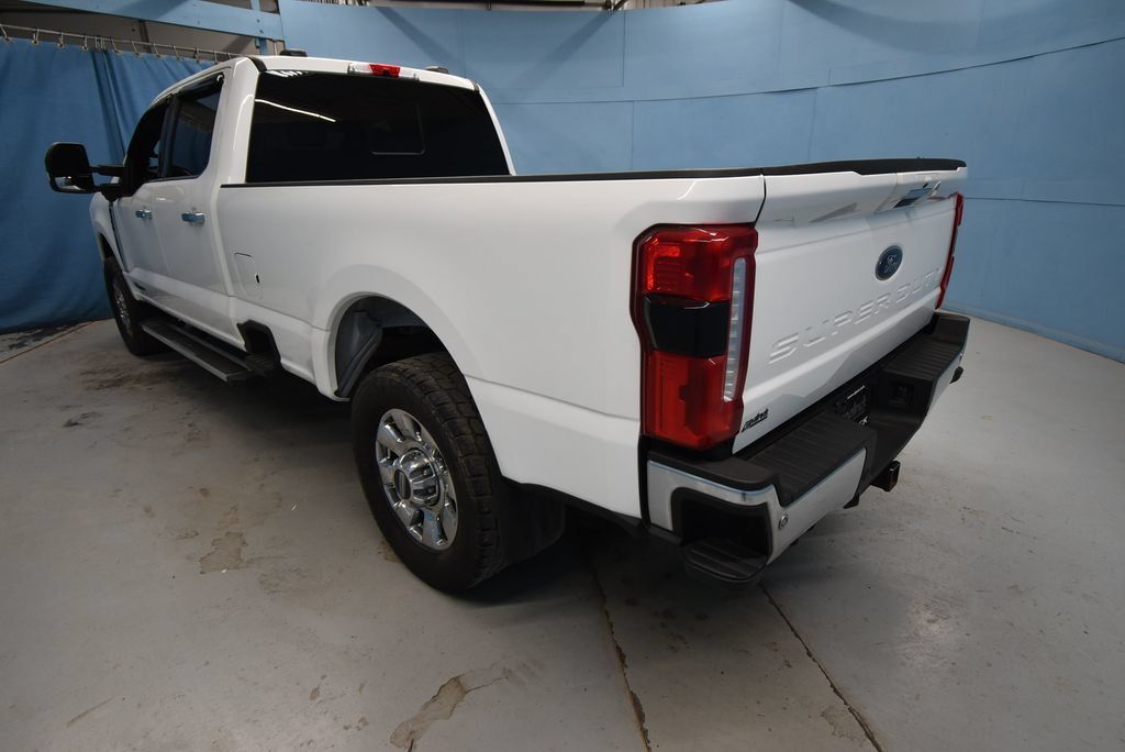 Used 2024 Ford F350 Lariat w/ Chrome Package AWD/4WD image 35