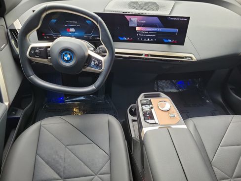 Certified 2024 BMW iX xDrive50 w/ Premium Package AWD/4WD image 6