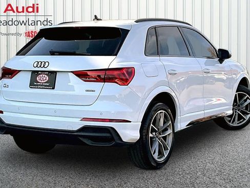 Used 2023 Audi Q3 2.0T Premium w/ Black Optic Sport Package image 6
