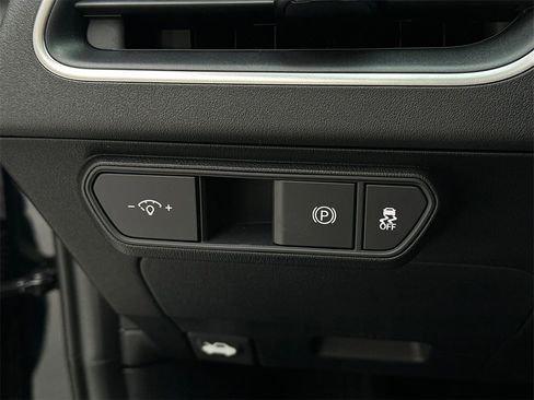 New 2025 Kia K4 LXS image 16