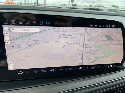 New 2025 Chevrolet Suburban Premier image 18