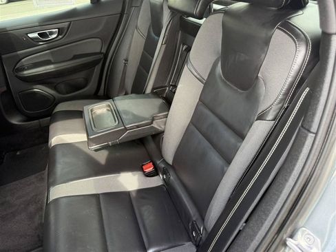 Used 2019 Volvo S60 T5 R-Design FWD image 22