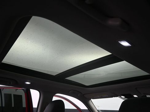 Certified 2025 Honda Pilot Touring image 16