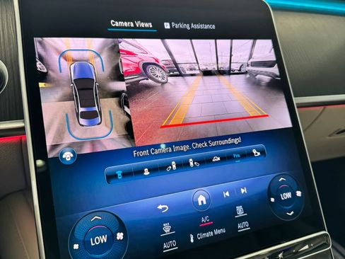 Used 2022 Mercedes-Benz S 580 4MATIC Sedan w/ AMG Line Package image 32