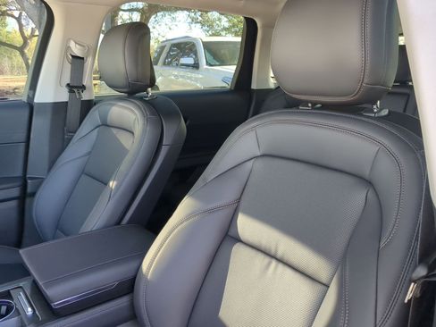 New 2026 Lincoln Nautilus Premier w/ Equipment Group 102A image 10