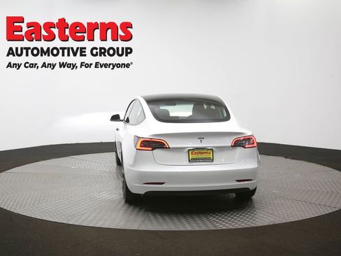 Used 2021 Tesla Model 3 Standard Range Plus image 36