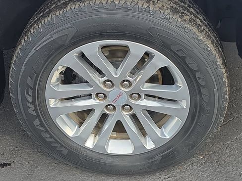Used 2018 GMC Canyon SLT AWD/4WD image 13