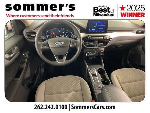 Used 2020 Ford Escape SE image 12