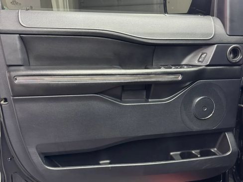 Used 2019 Ford Expedition XLT w/ Cargo Package RWD image 11