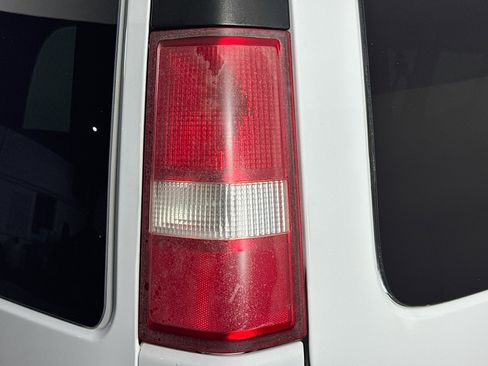 Used 2018 Chevrolet Express 3500 LT w/ LT Preferred Equipment Group image 27