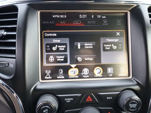 Used 2017 Jeep Grand Cherokee Laredo w/ Quick Order Package 23E AWD/4WD image 26