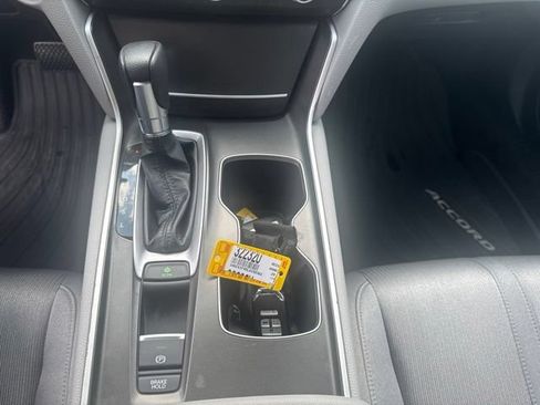 Used 2020 Honda Accord EX image 18