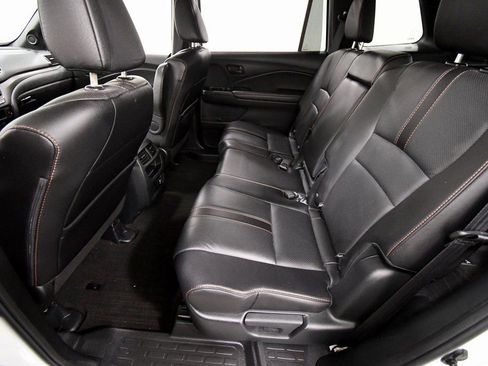 Certified 2022 Honda Passport TrailSport image 16