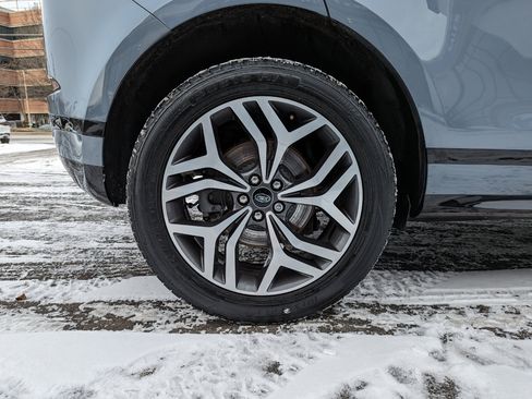 Used 2022 Land Rover Range Rover Evoque R-Dynamic S image 55