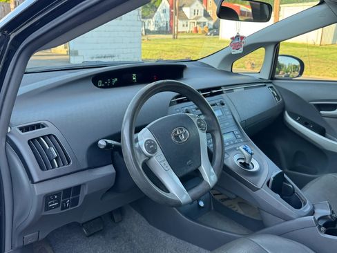 Used 2011 Toyota Prius Three FWD image 12