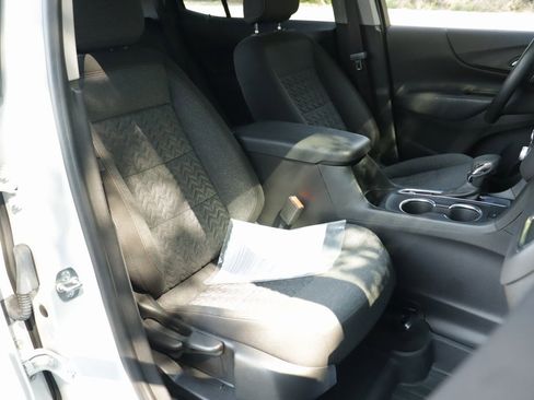 Used 2024 Chevrolet Equinox LT w/ LPO, Floor Liner Package image 27