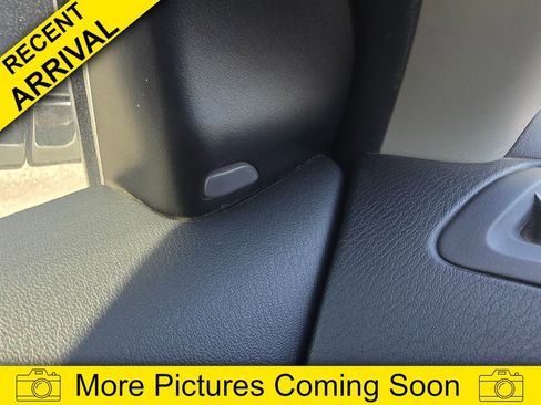 Used 2016 Nissan Pathfinder Platinum image 12