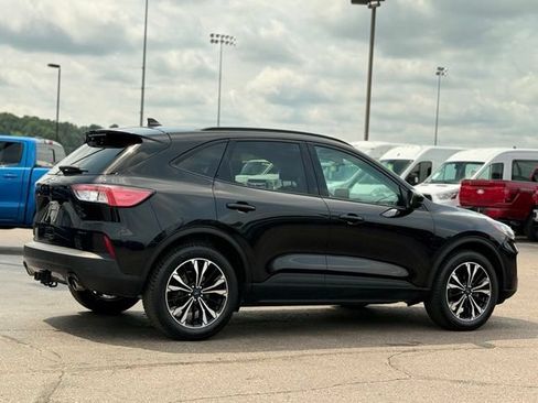 Certified 2022 Ford Escape SEL w/ SEL Stealth AWD Package image 34