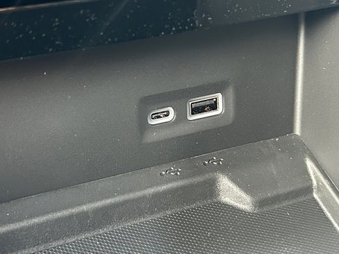 New 2026 GMC Yukon XL Elevation image 21