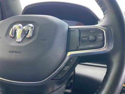 Used 2024 RAM 1500 Laramie image 13