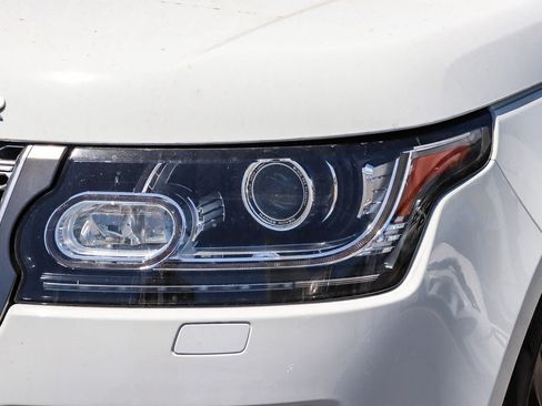 Used 2015 Land Rover Range Rover Supercharged AWD/4WD image 2