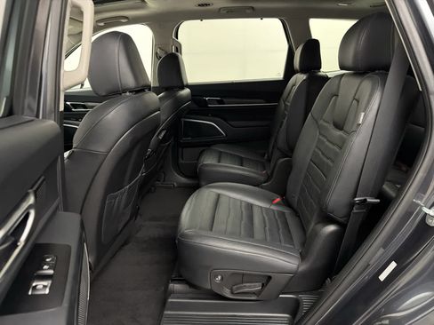 Used 2023 Kia Telluride SX Prestige AWD/4WD image 16