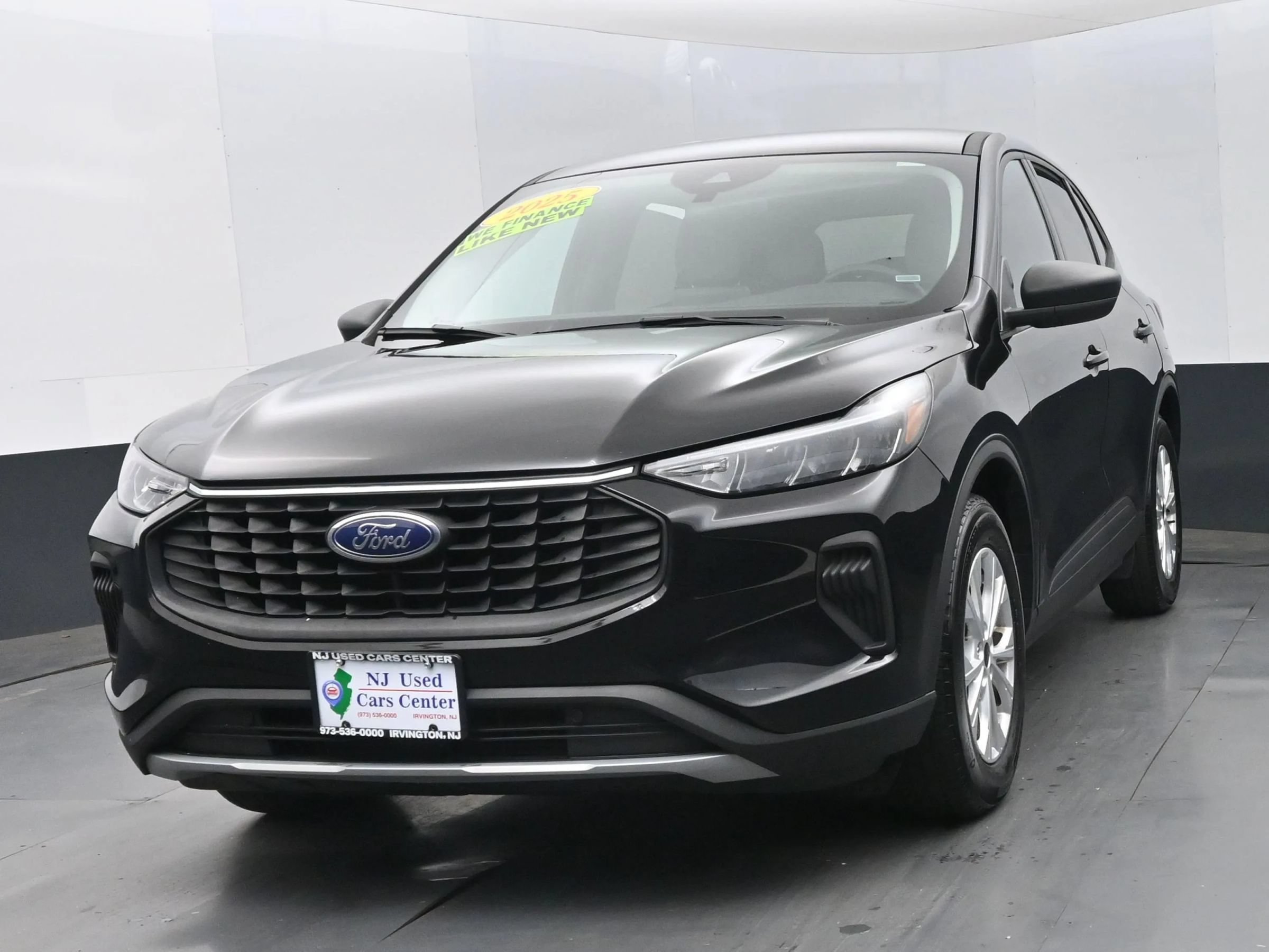 Used 2025 Ford Escape Active FWD image 1